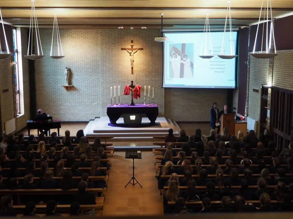 Stations_of_The_Cross