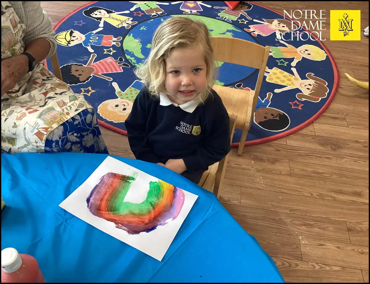Caterpillars News - Minibeasts and Colours