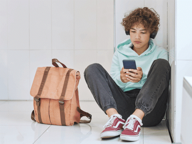 Wellbeing Hub Children Turning to AI Chatbots for Therapy