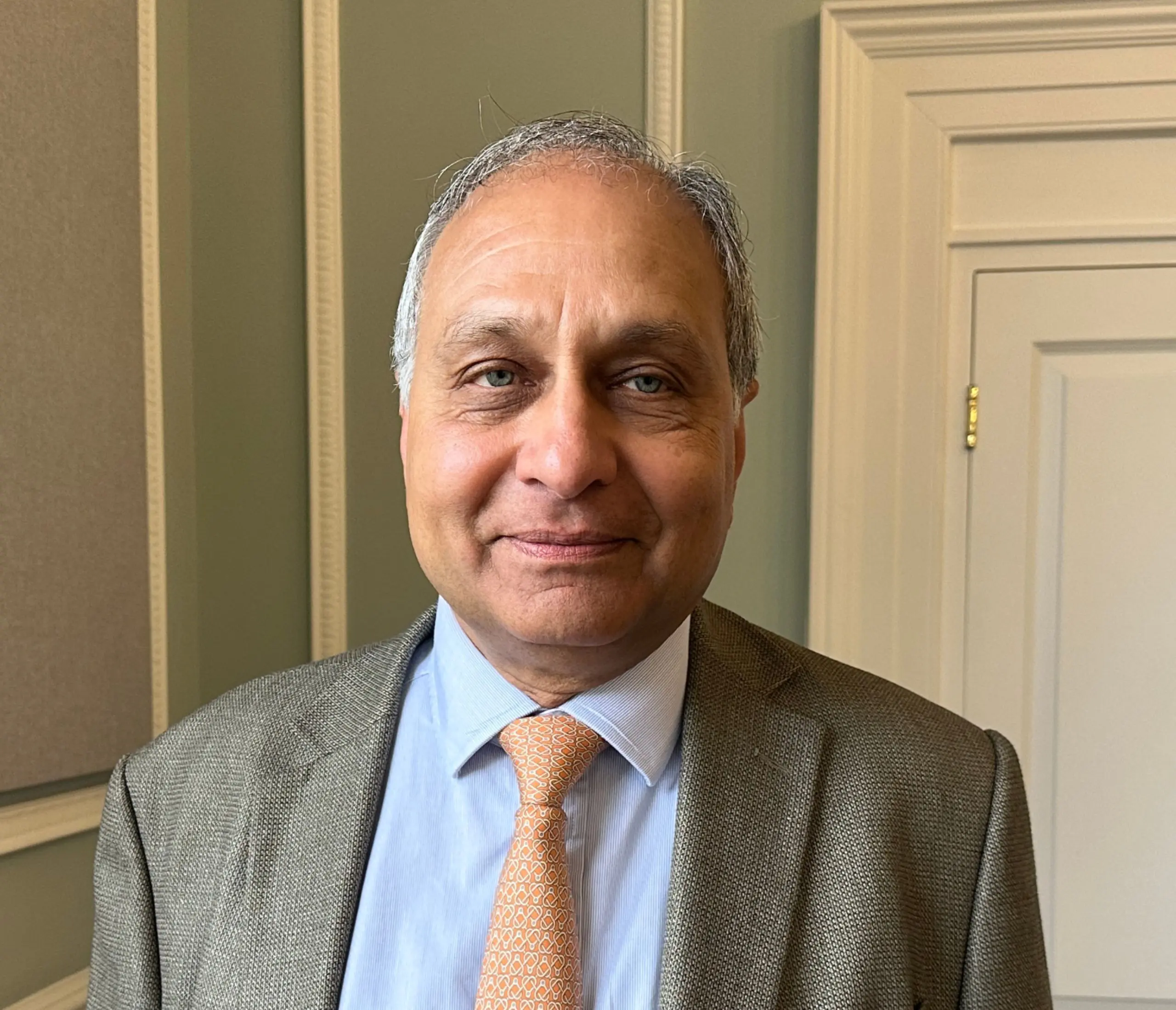 Ian Gomes - Governor