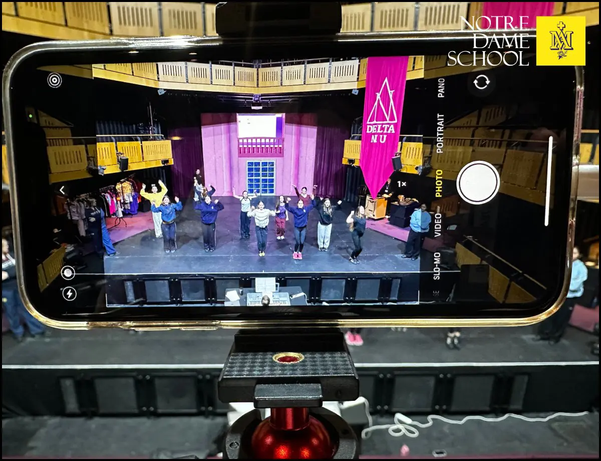 Legally Blonde Stage Set