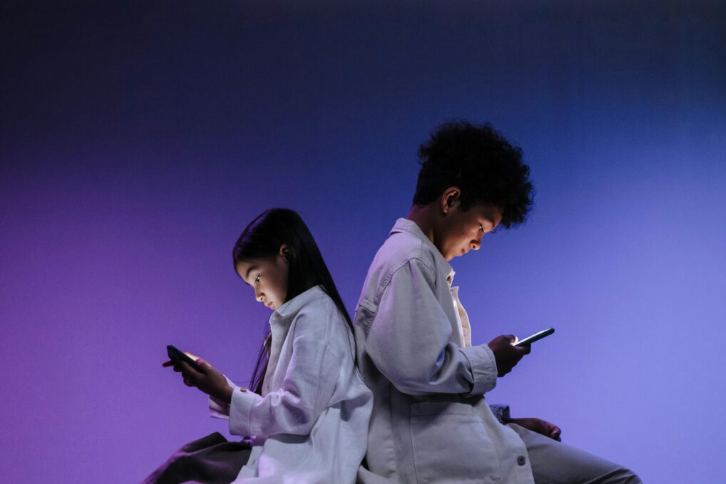 Parent Online Advice Should your child have a smartphone