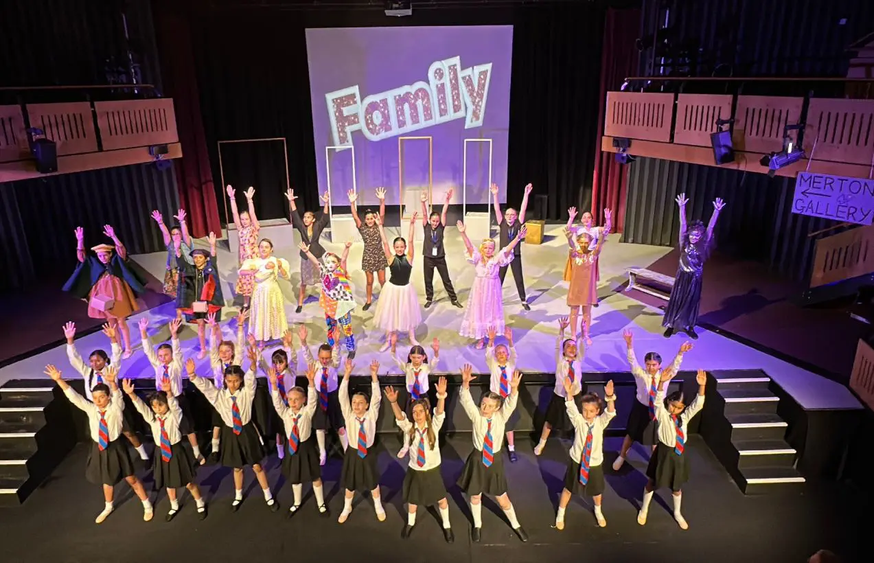 Y6 Production - Frames of Love