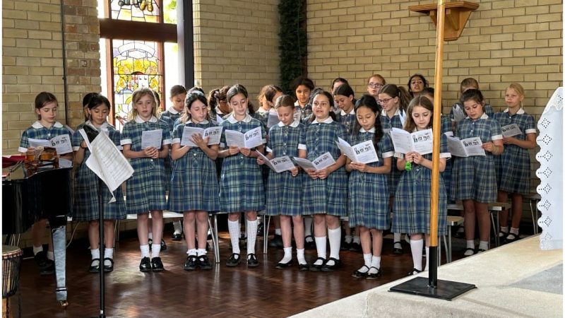 Year 5 Cantata at 1st Holy Communion Mass