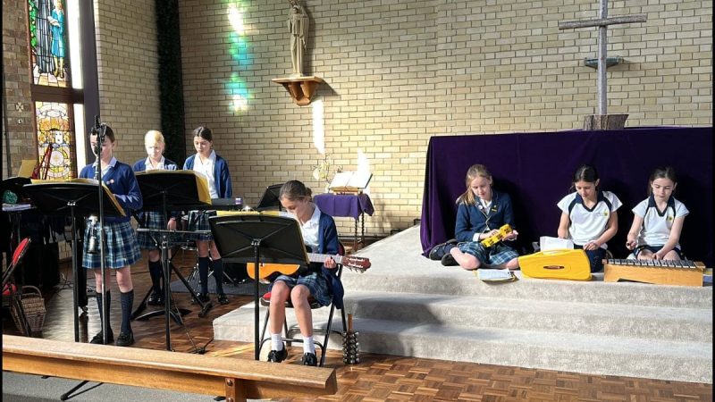 Year 6 Performing WWII Songs